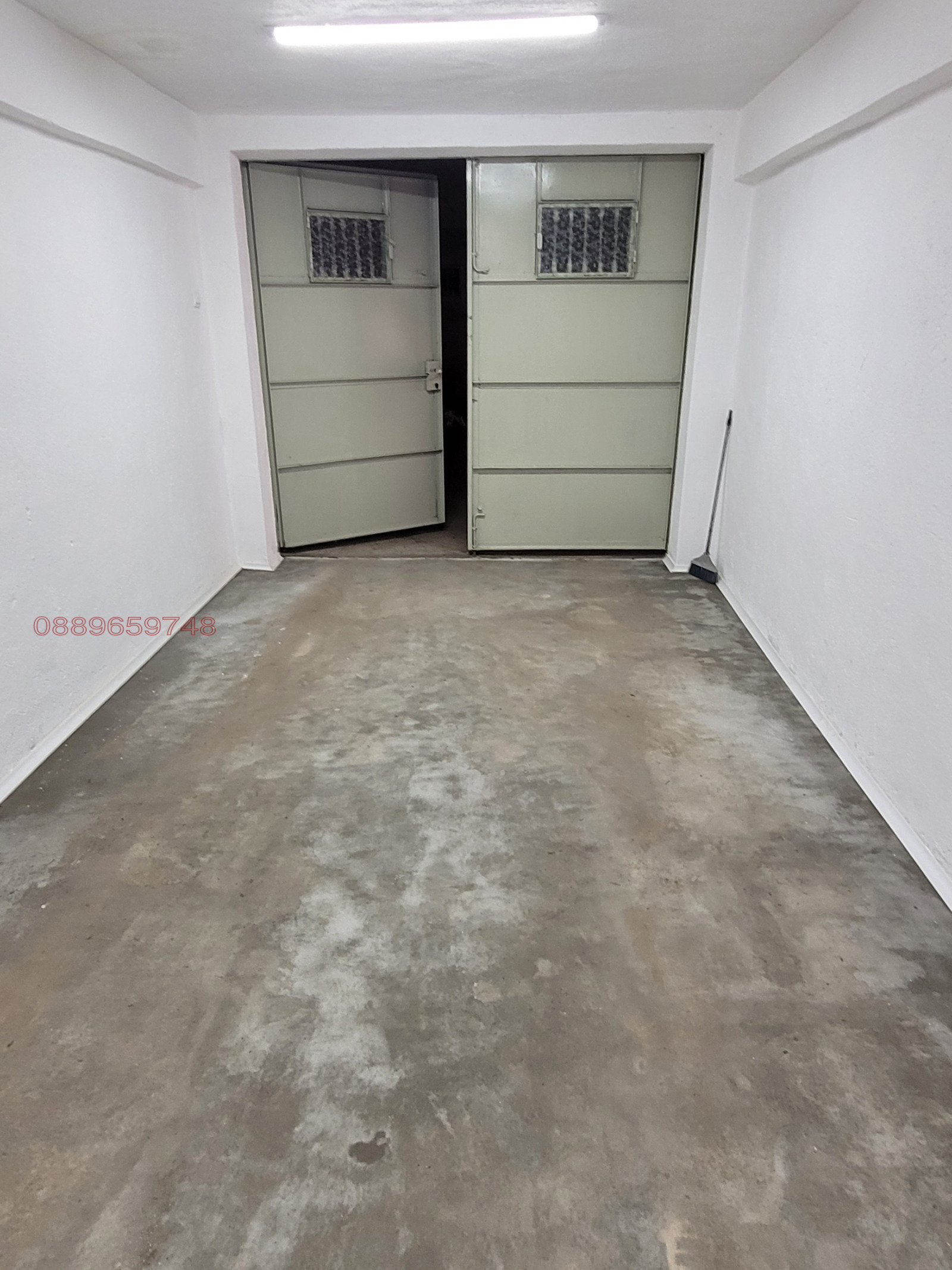 Дава под наем ГАРАЖ, ПАРКОМЯСТО, гр. Стара Загора, Център, снимка 6 - Гаражи и паркоместа - 53896673