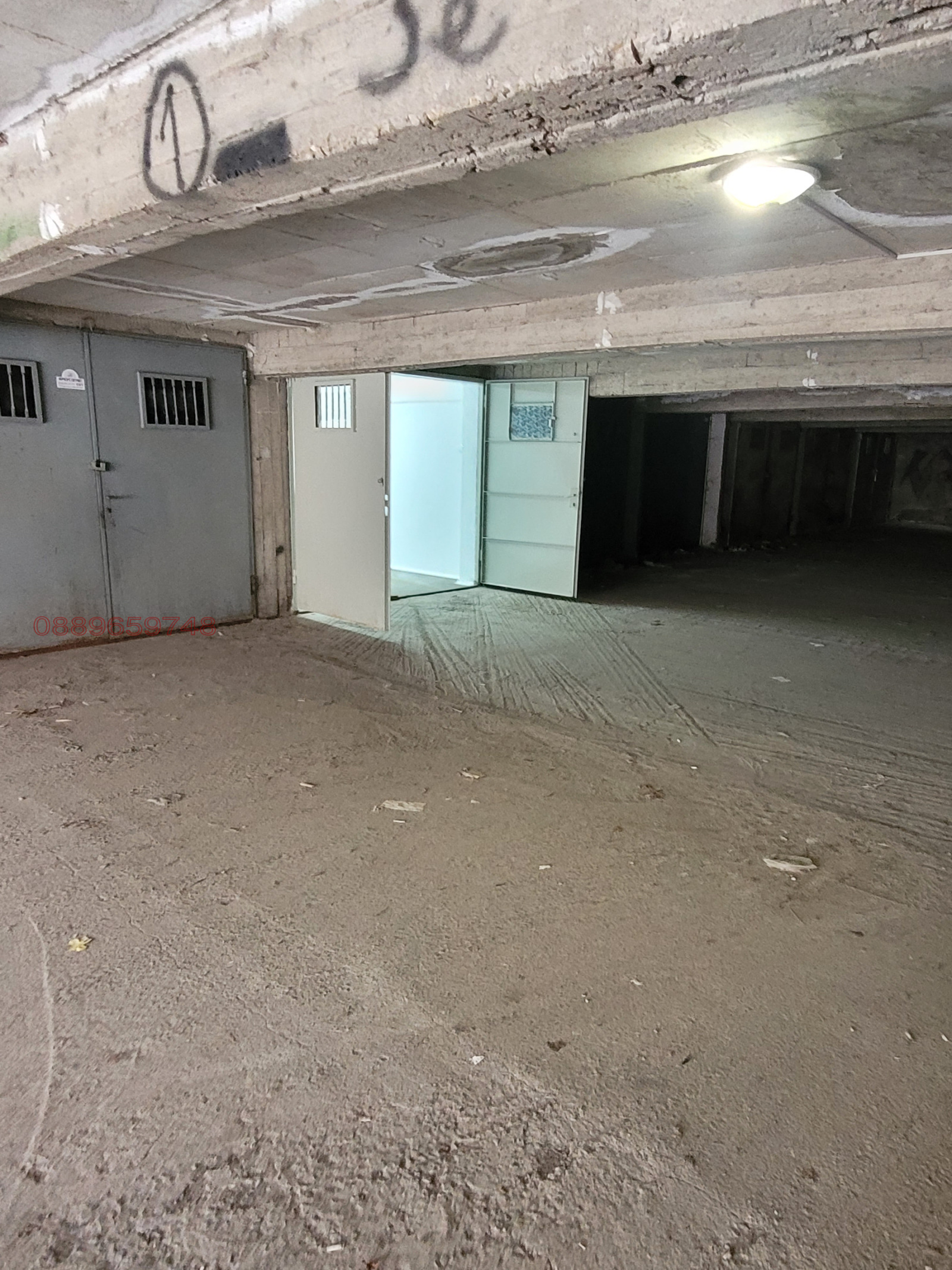 Дава под наем ГАРАЖ, ПАРКОМЯСТО, гр. Стара Загора, Център, снимка 5 - Гаражи и паркоместа - 53896673