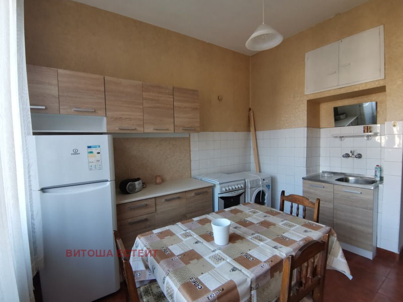 Издаје се  1 спаваћа соба Софија , Центар , 80 м2 | 51202748 - слика [2]