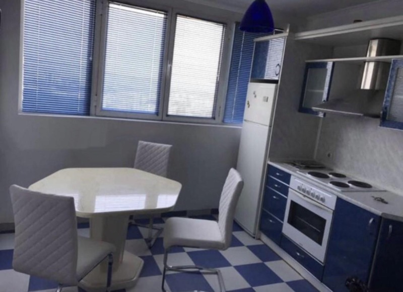 Zu vermieten  1 Schlafzimmer Sofia , Poligona , 70 qm | 42330087 - Bild [6]