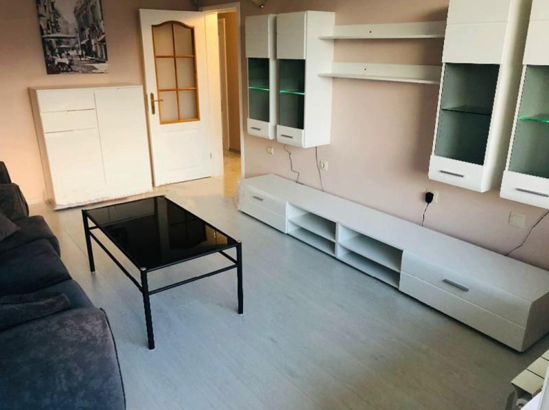 Zu vermieten  1 Schlafzimmer Sofia , Poligona , 70 qm | 42330087 - Bild [4]