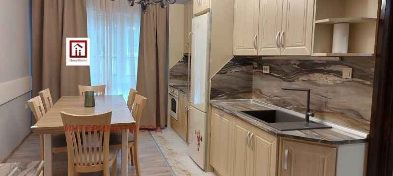 Дава под наем 3-СТАЕН, гр. София, Център