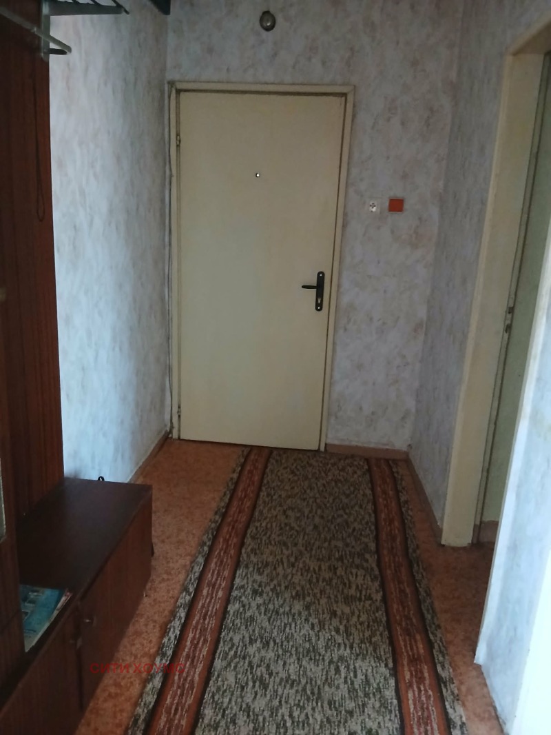 Дава под наем 4-СТАЕН, гр. Кърджали, Възрожденци, снимка 2 - Апартаменти - 52836597