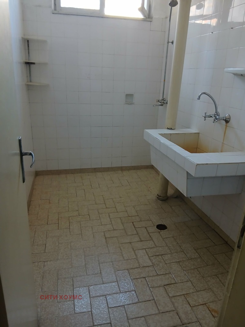 Дава под наем 4-СТАЕН, гр. Кърджали, Възрожденци, снимка 6 - Апартаменти - 52836597