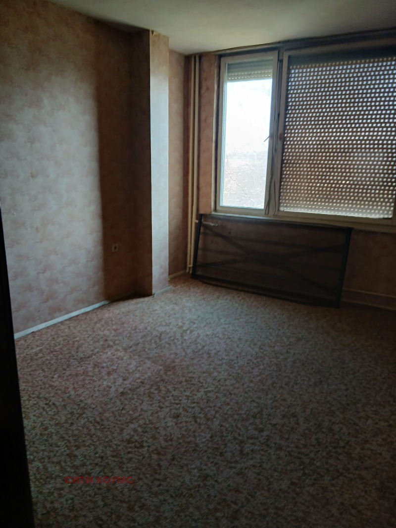 Дава под наем 4-СТАЕН, гр. Кърджали, Възрожденци, снимка 8 - Апартаменти - 52836597