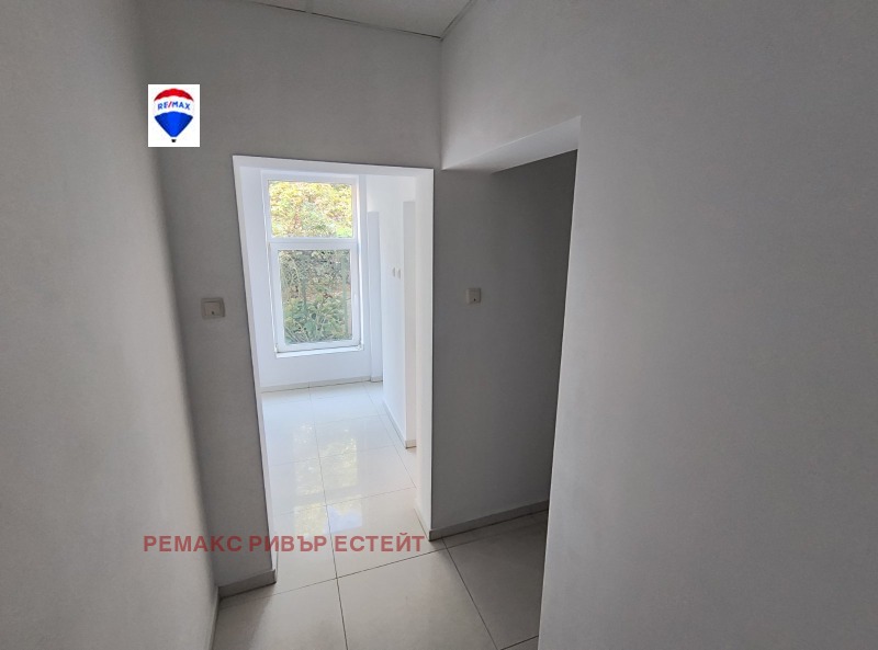 Дава под наем  Магазин град Русе , Център , 200 кв.м | 76582630 - изображение [5]
