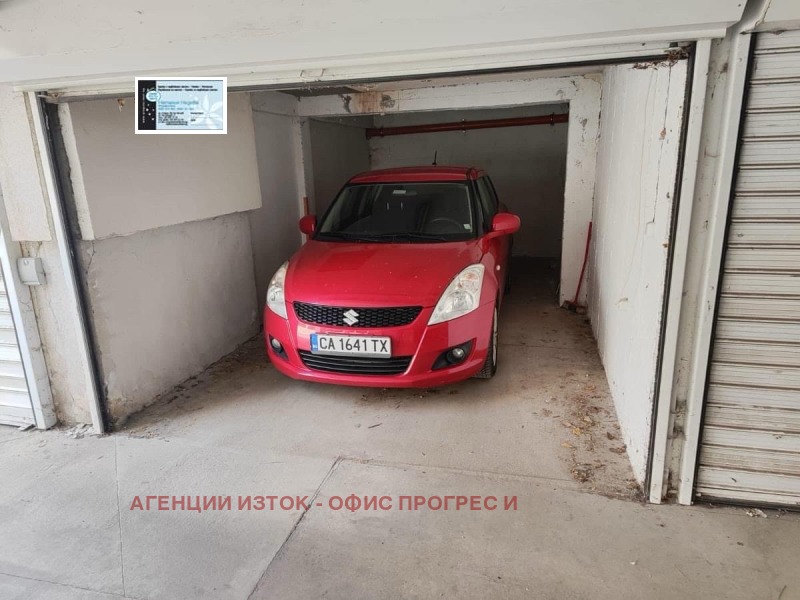 Дава под наем ГАРАЖ, ПАРКОМЯСТО, гр. София, Редута, снимка 2 - Гаражи и паркоместа - 53278303