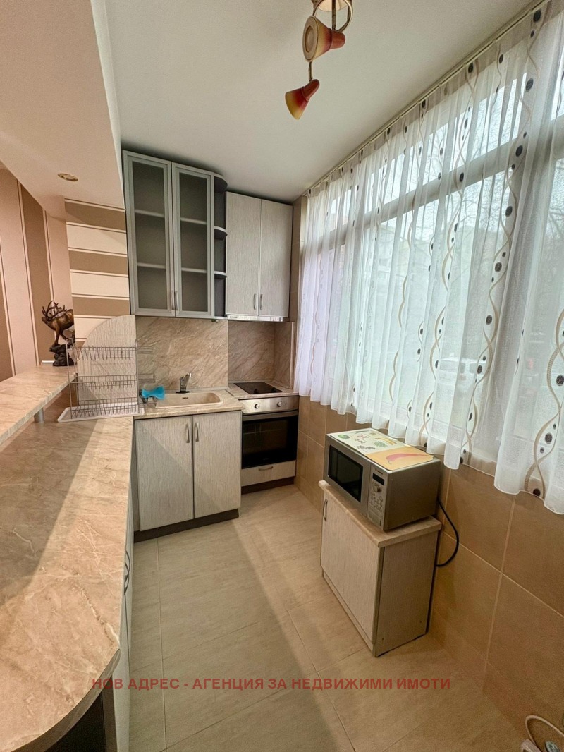 Дава под наем 3-СТАЕН, гр. Търговище, Запад 2, снимка 3 - Апартаменти - 53507373