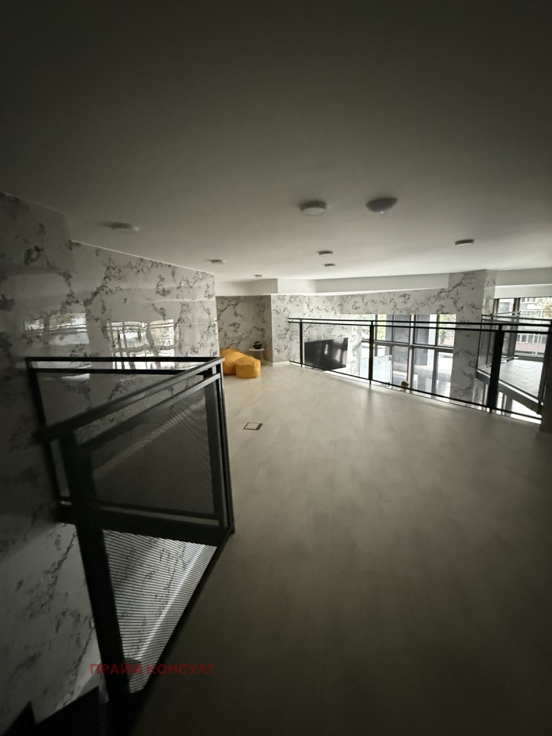 Da affittare  Ufficio Plovdiv , Mladegki Halm , 200 mq | 23367749 - Immagine [16]
