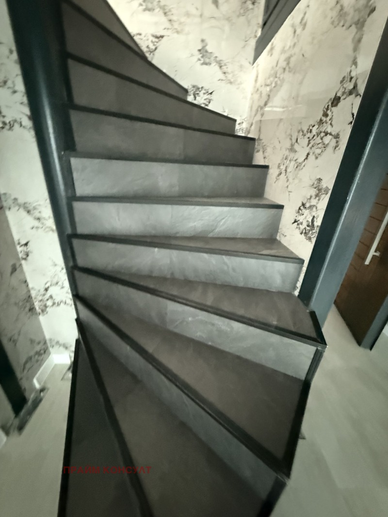 Da affittare  Ufficio Plovdiv , Mladegki Halm , 200 mq | 23367749 - Immagine [9]