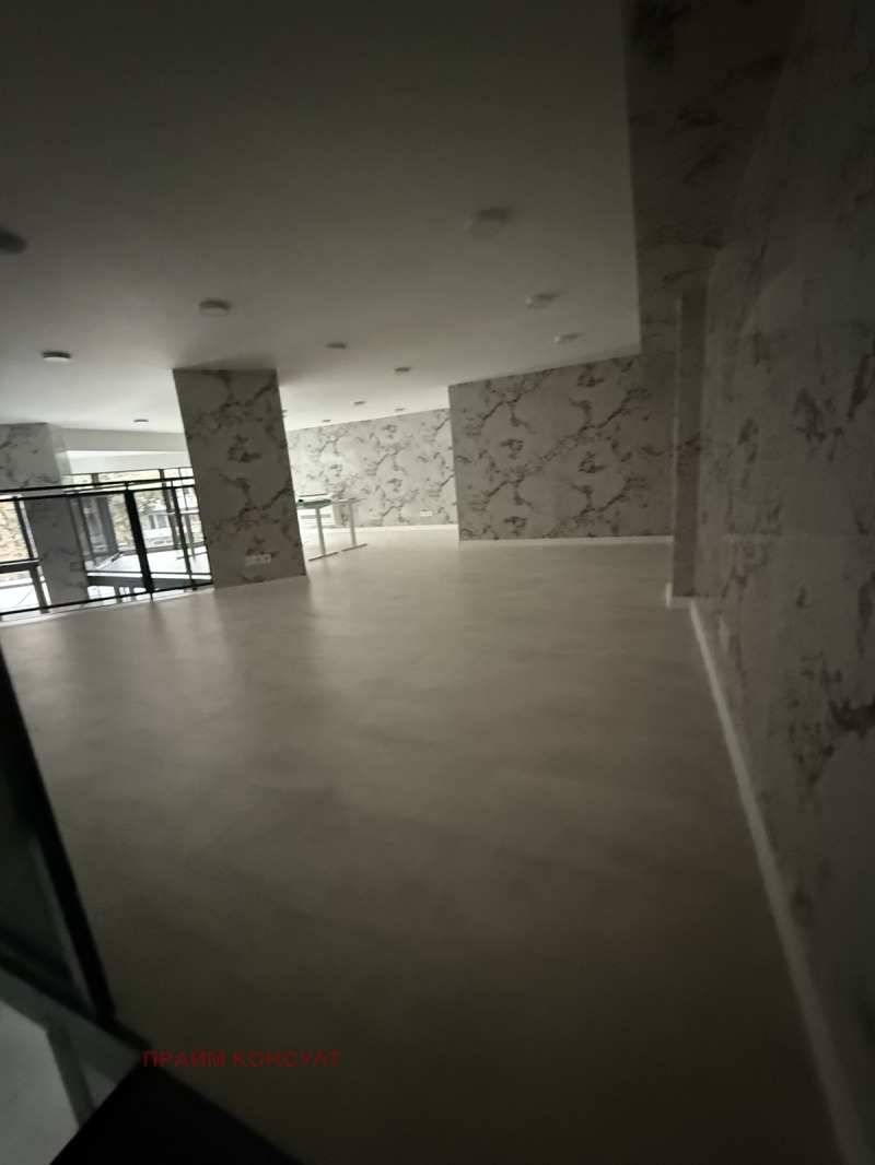 Da affittare  Ufficio Plovdiv , Mladegki Halm , 200 mq | 23367749 - Immagine [15]
