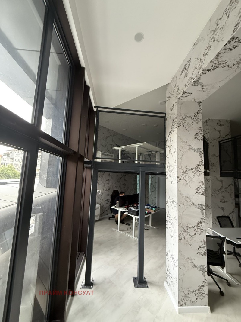 Da affittare  Ufficio Plovdiv , Mladegki Halm , 200 mq | 23367749 - Immagine [7]