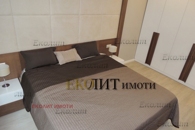 Do wynajęcia  1 sypialnia Sofia , Centar , 61 mkw | 39095791 - obraz [4]