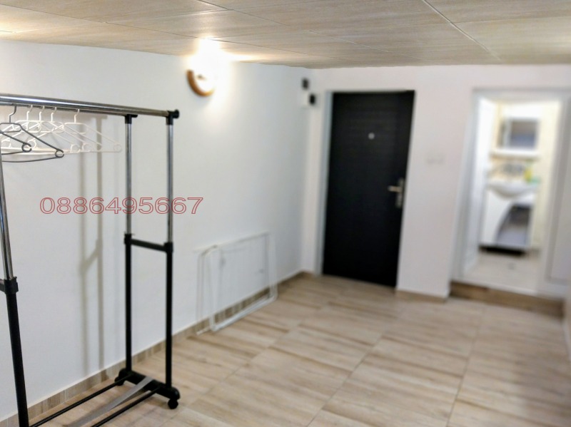 Дава под наем АТЕЛИЕ, ТАВАН, гр. София, Изток, снимка 2 - Апартаменти - 53409212