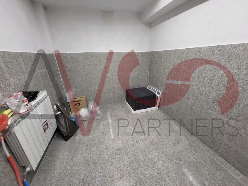 Дава под наем МАГАЗИН, гр. София, Център, снимка 5 - Магазини - 53228125