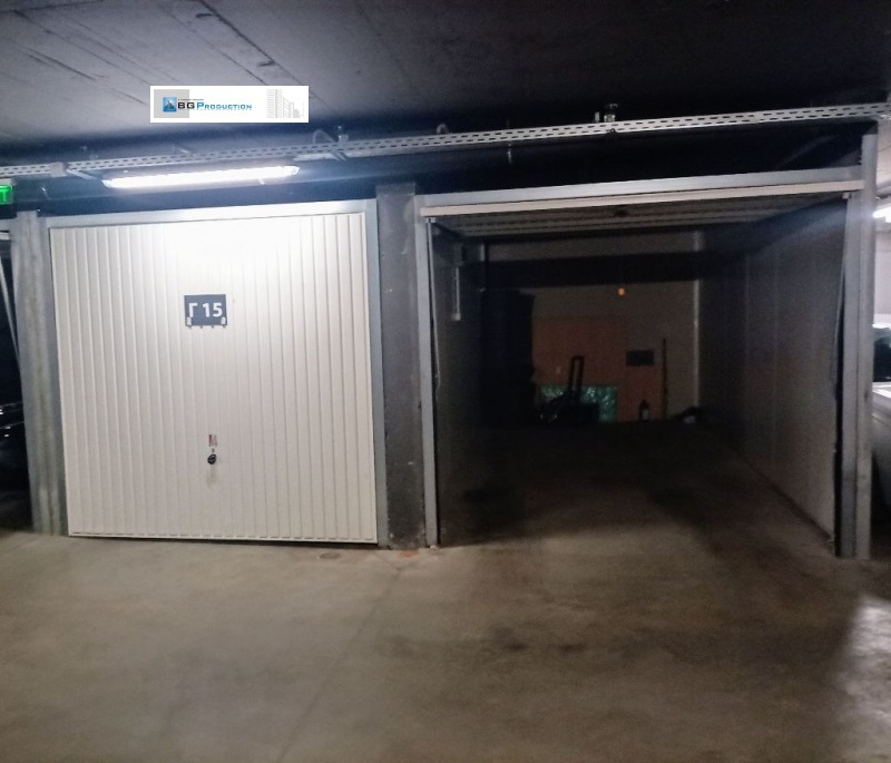 Da affittare  Box auto Sofia , Vitosha , 20 mq | 92427464