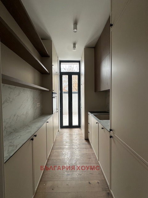 Дава под наем 3-СТАЕН, гр. София, Център, снимка 2 - Апартаменти - 54081046