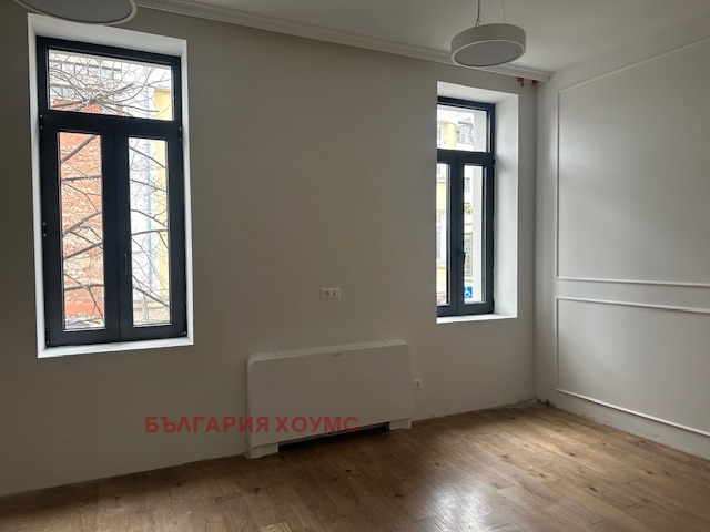 Дава под наем 3-СТАЕН, гр. София, Център, снимка 3 - Апартаменти - 54081046