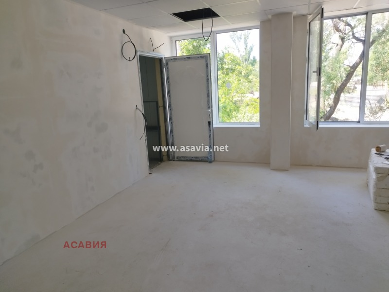 K pronájmu  Průmyslová budova Burgas , Promišlena zona - Jug , 2800 m2 | 70737181 - obraz [8]