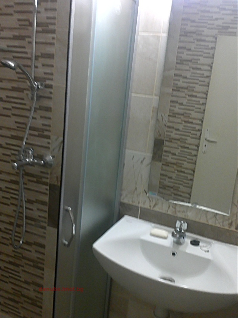 Дава под наем 2-СТАЕН, гр. Русе, Център, снимка 2 - Апартаменти - 53055874