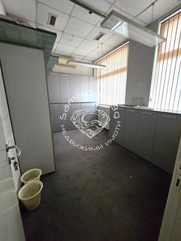 Дава под наем ОФИС, гр. Варна, Гранд Мол, снимка 10 - Офиси - 55660207