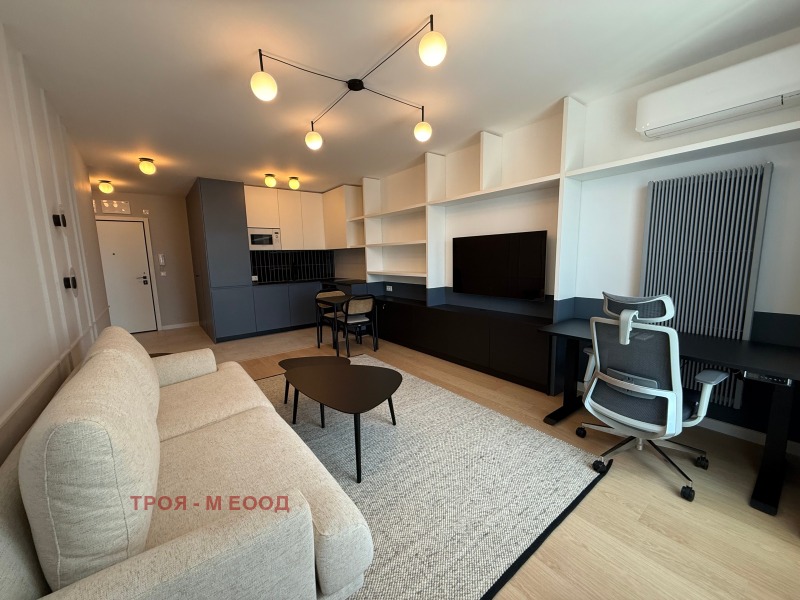 Дава под Наем 2-СТАЕН в град София, Център - 78 кв.м / 800 € » 1 564.66 лв., ТРОЯ - М ЕООД