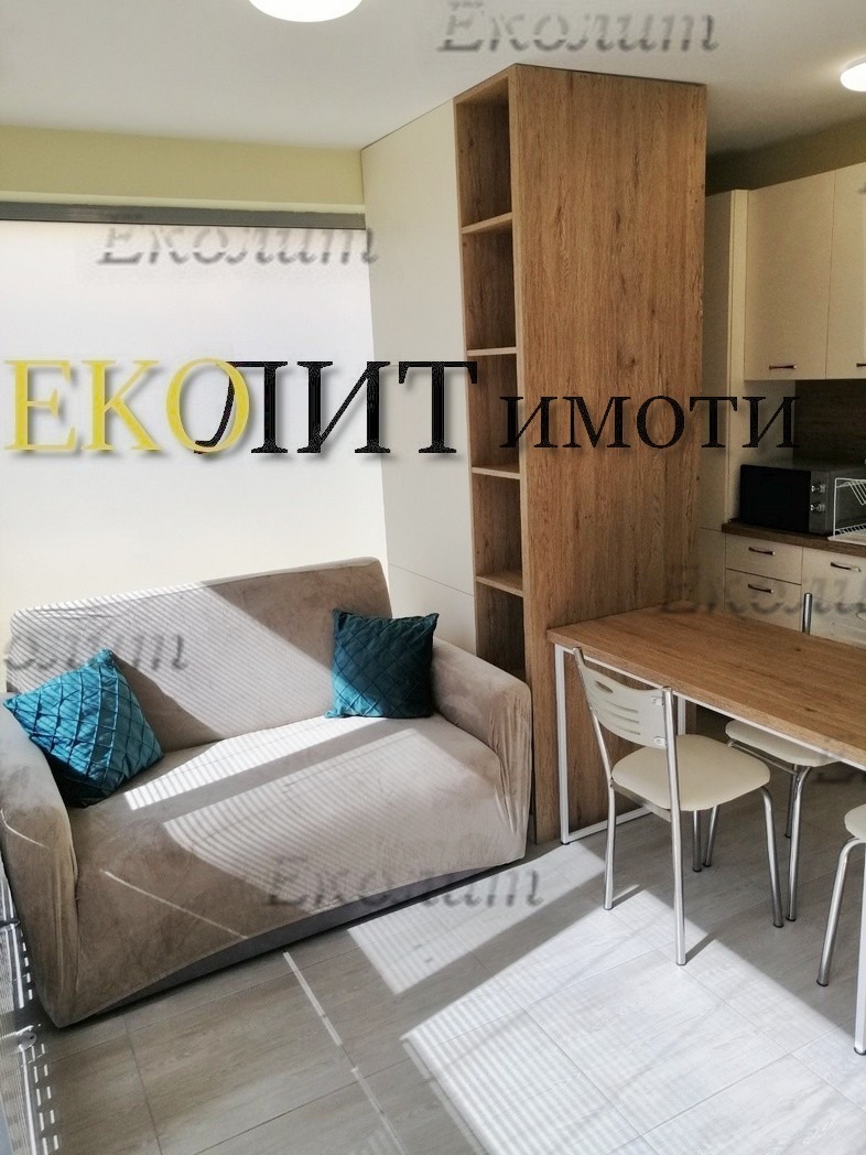 Дава под наем АТЕЛИЕ, ТАВАН, гр. София, Студентски град