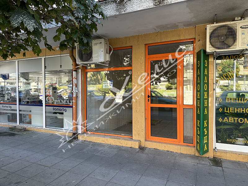 Дава под наем МАГАЗИН, гр. Бургас, Център, снимка 7 - Магазини - 53072879