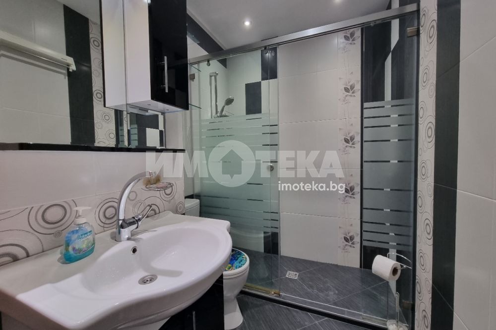 Дава под наем 3-СТАЕН, гр. София, Света Троица, снимка 12 - Апартаменти - 53859653