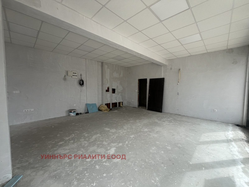 Дава под Наем МАГАЗИН в град Пловдив, Кючук Париж - 123 кв.м / 1 800 € » 3 520.49 лв., УИННЪРС РИАЛИТИ ЕООД