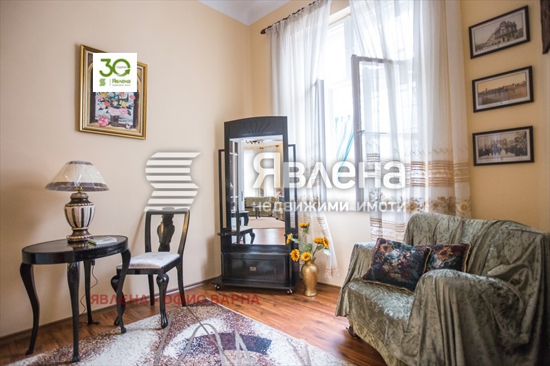 Издаје се  Хоусе Флоор Варна , Центар , 190 м2 | 56488882 - слика [13]