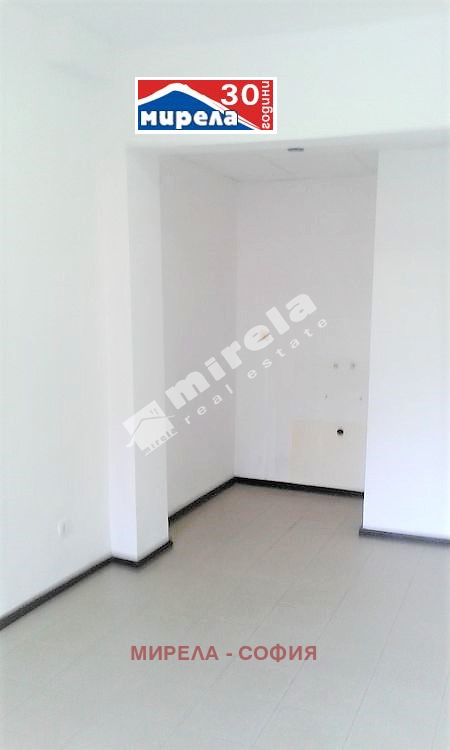 De inchiriat  Magazin Sofia , Zona B-5 , 50 mp | 45120850 - imagine [2]