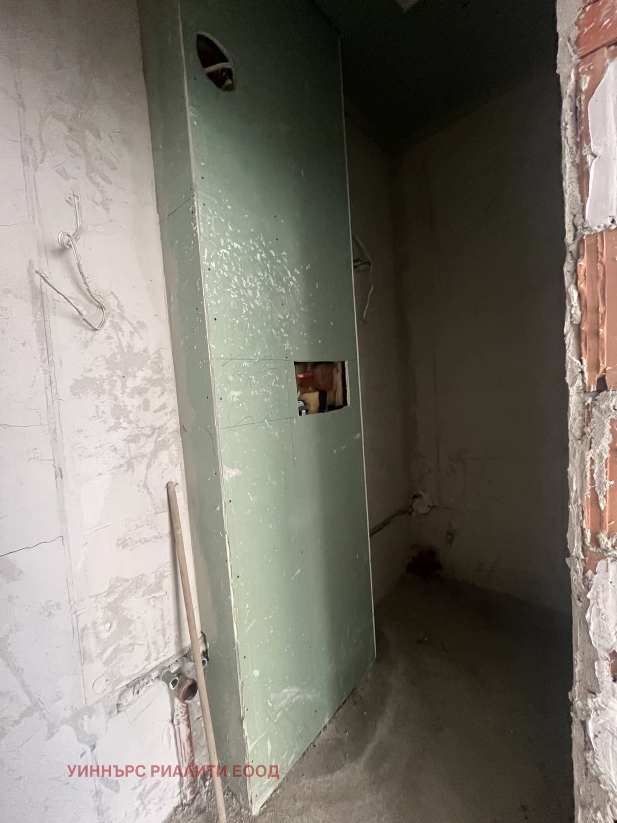 Дава под наем МАГАЗИН, гр. Пловдив, Кючук Париж, снимка 8 - Магазини - 54075317