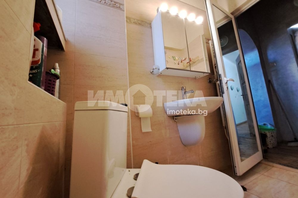 Дава под наем 3-СТАЕН, гр. София, Оборище, снимка 14 - Апартаменти - 53709215