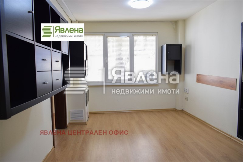 Προς ενοικίαση  Γραφείο Σοφηια , ΤΣενταρ , 360 τ.μ | 34219693 - εικόνα [3]