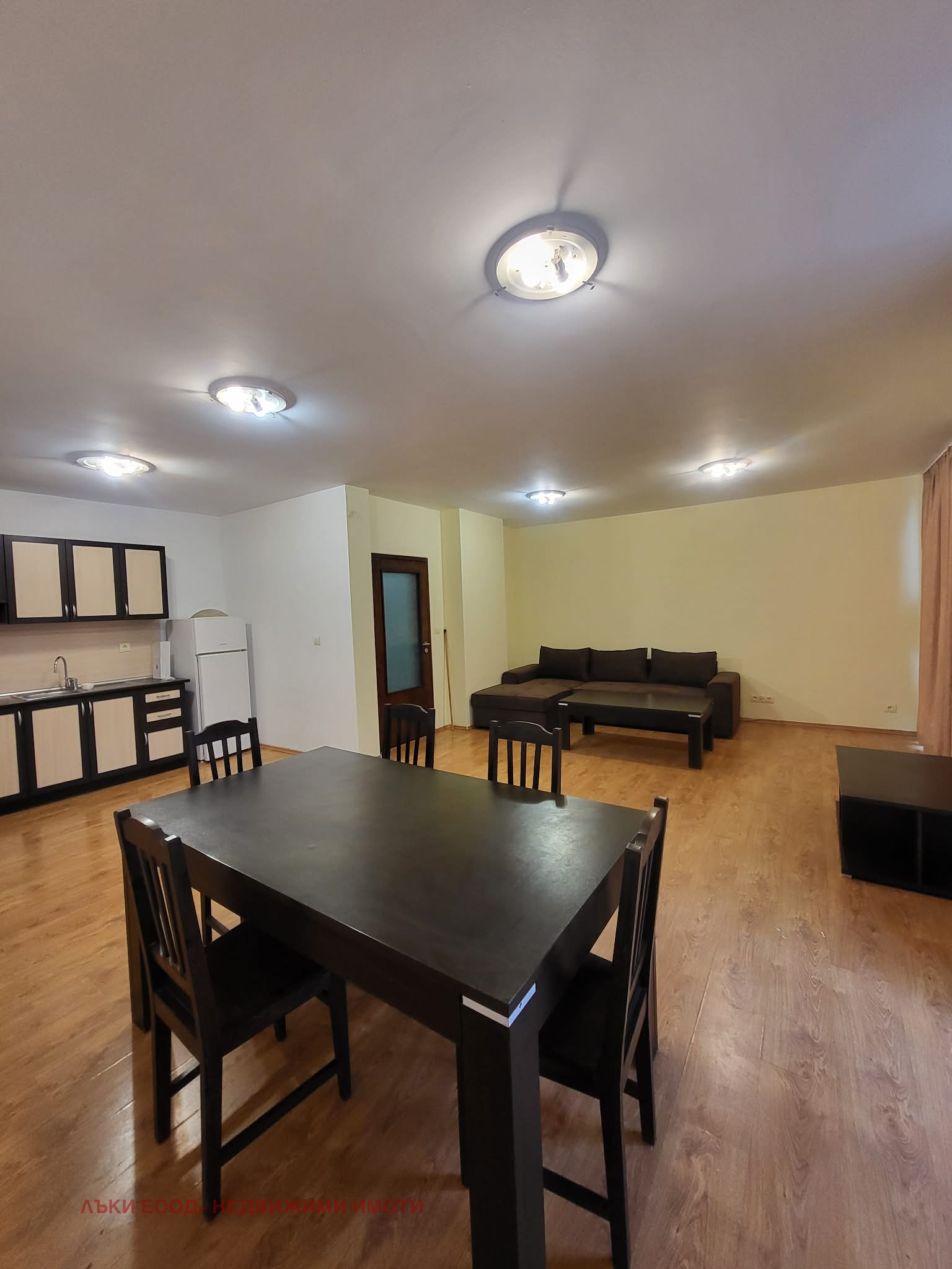 Дава под наем 3-СТАЕН, гр. София, Център, снимка 3 - Апартаменти - 54364775