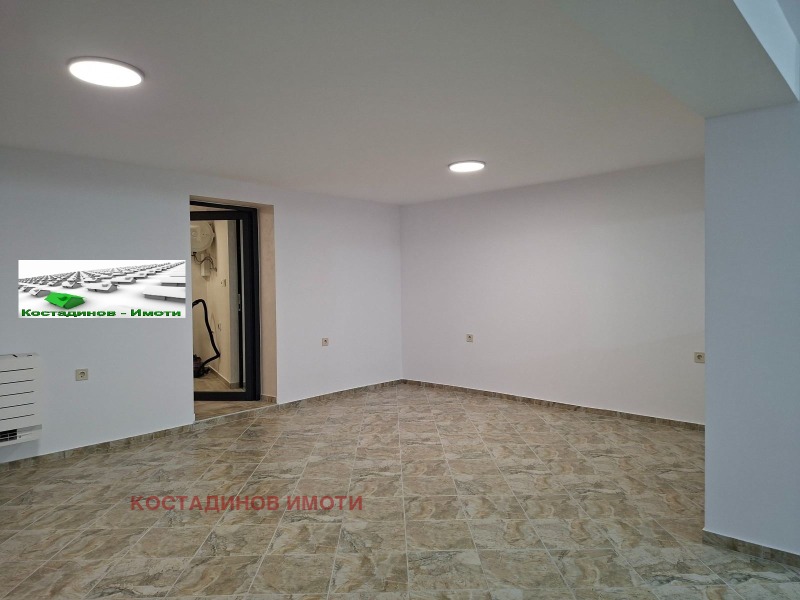 Дава под наем ОФИС, гр. Пловдив, Център, снимка 2 - Офиси - 53103589