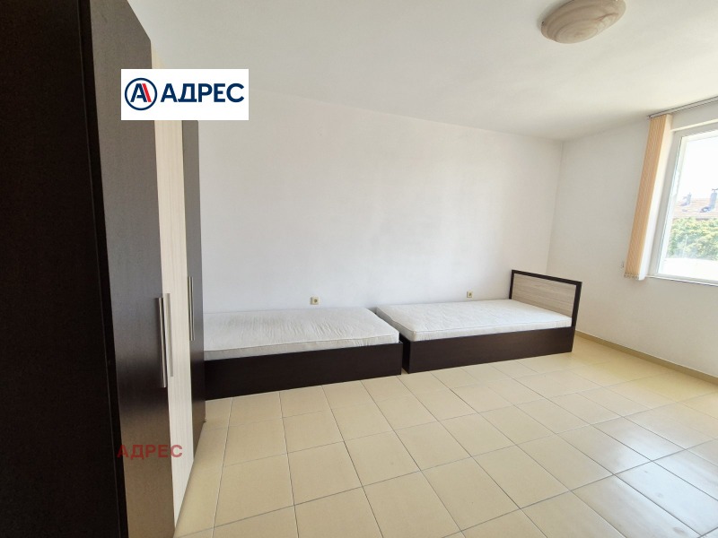 Дава под наем  3-стаен град Варна , Погреби , 80 кв.м | 89476789 - изображение [3]