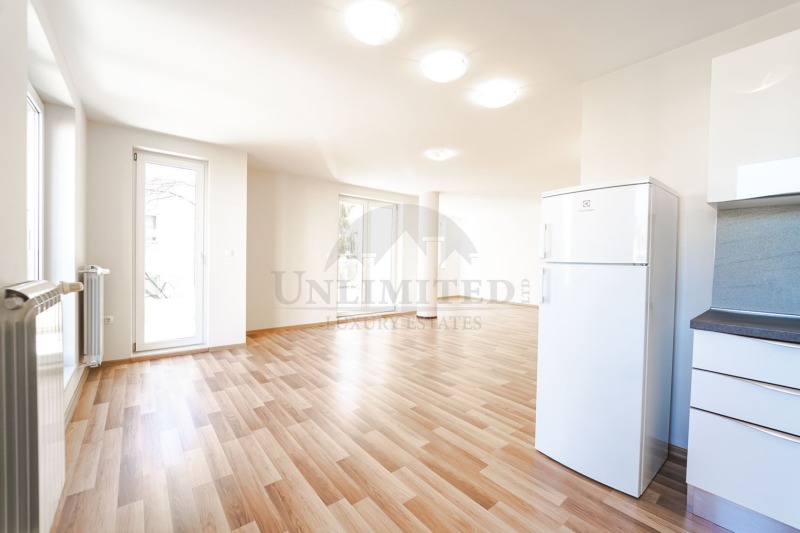 För uthyrning  3 sovrum Sofia , Iztok , 135 kvm | 61910233 - bild [3]