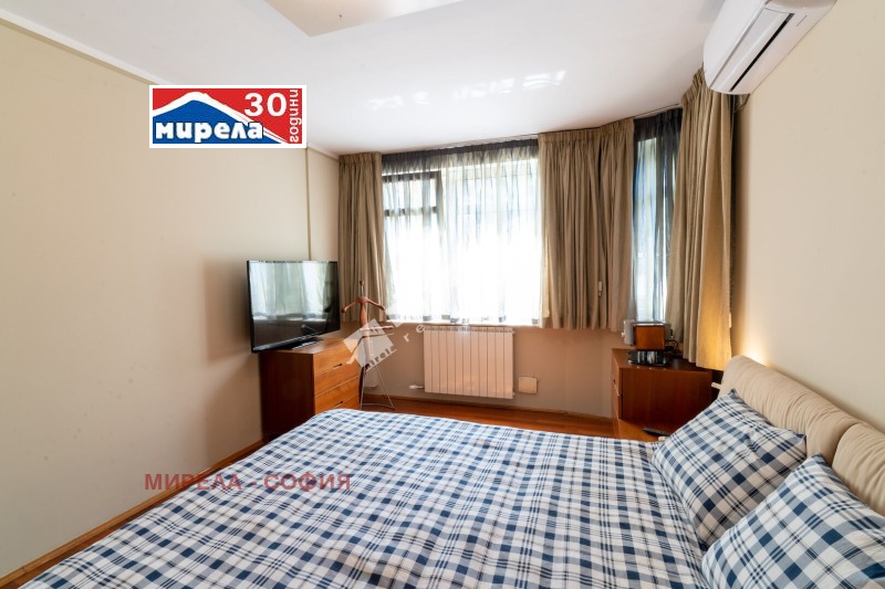 Дава под наем  4-стаен град София , Лозенец , 170 кв.м | 71262168 - изображение [13]