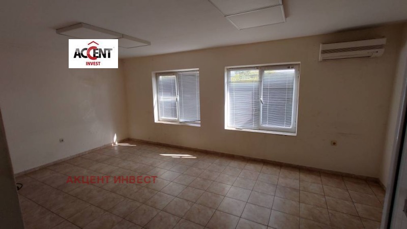 For Rent  Storage Varna , Zapadna promishlena zona , 2681 sq.m | 66747566 - image [12]