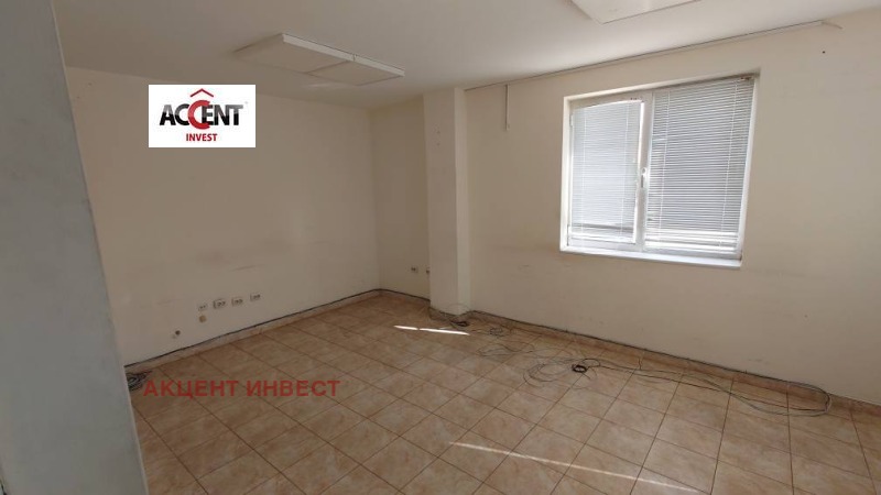 For Rent  Storage Varna , Zapadna promishlena zona , 2681 sq.m | 66747566 - image [6]