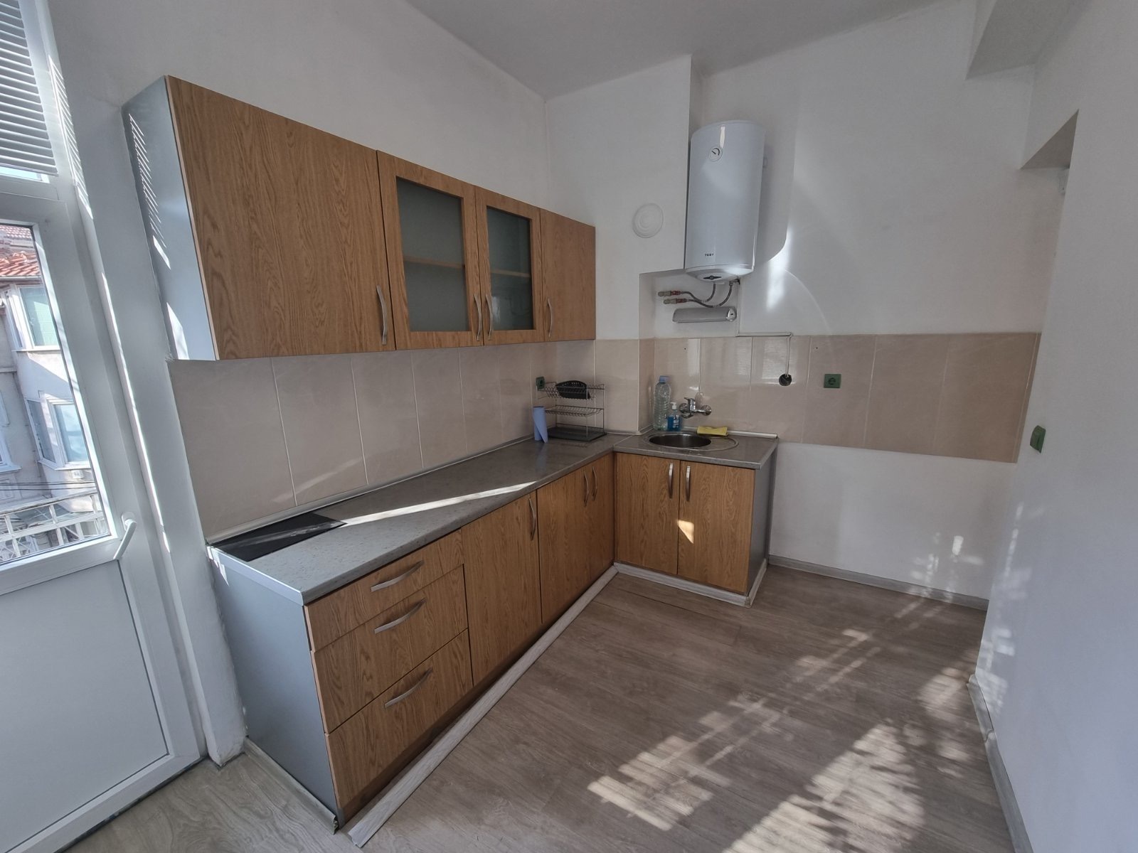 Дава под наем ОФИС, гр. София, Медицинска академия