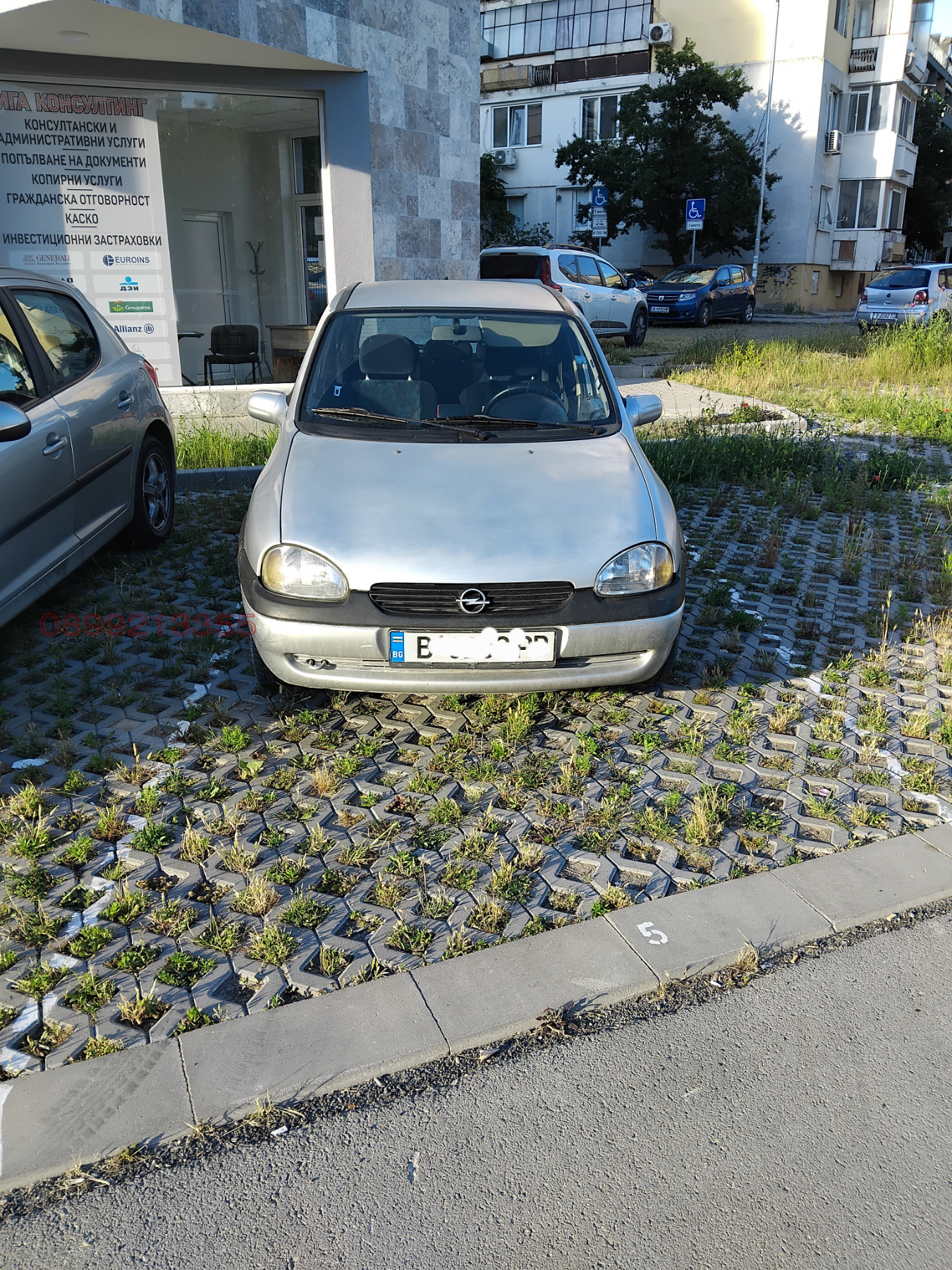 Дава под наем ГАРАЖ, ПАРКОМЯСТО, гр. Варна, Кайсиева градина