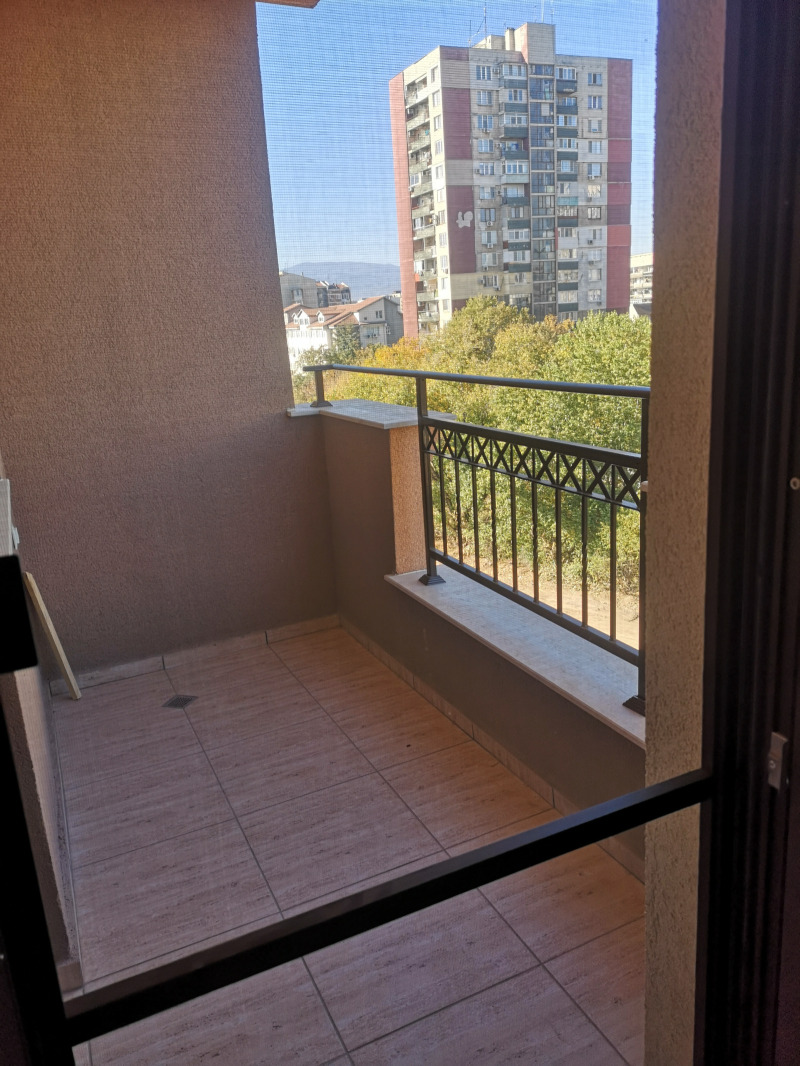 Te huur  1 slaapkamer Plovdiv , Kjutsjuk Parizj , 70 m² | 58827600 - afbeelding [12]