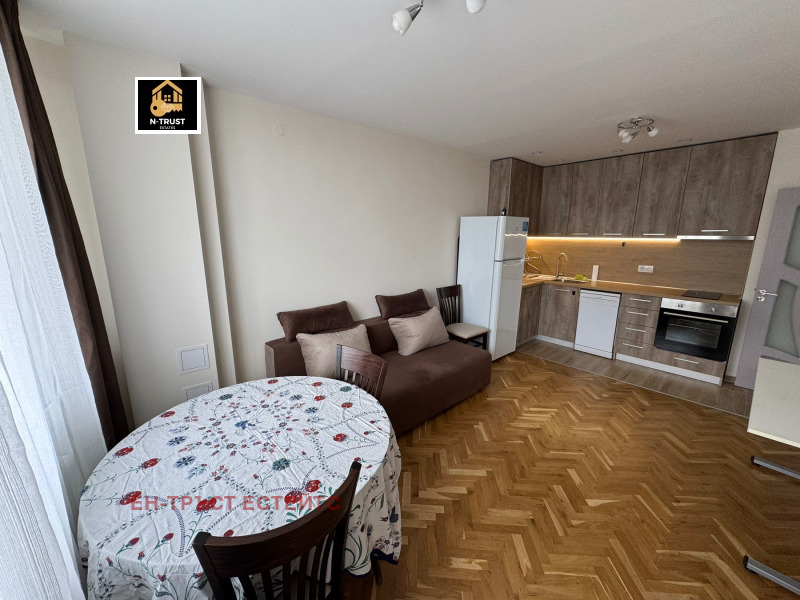 Kiadó  2 hálószobás Sofia , Geo Milev , 75 négyzetméter | 93631686