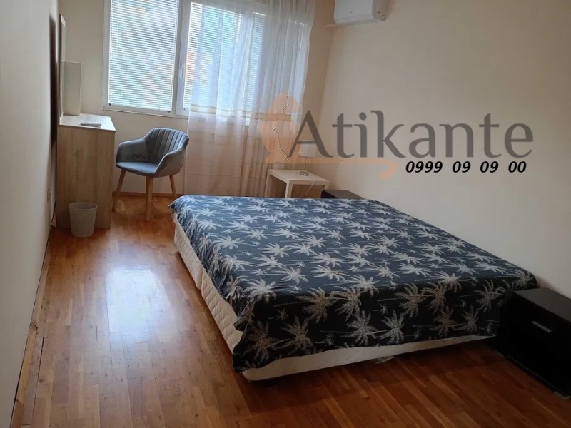 Издаје се  3 спаваће собе Софија , Гео Милев , 140 м2 | 95382328 - слика [8]