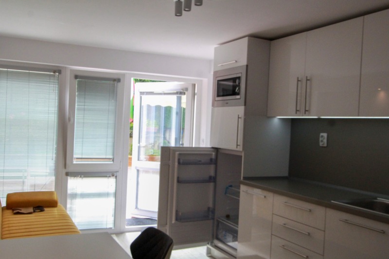 K pronájmu  Podkroví Sofia , Oborište , 40 m2 | 45952030 - obraz [4]