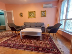 2-стаен град София, Лозенец 7