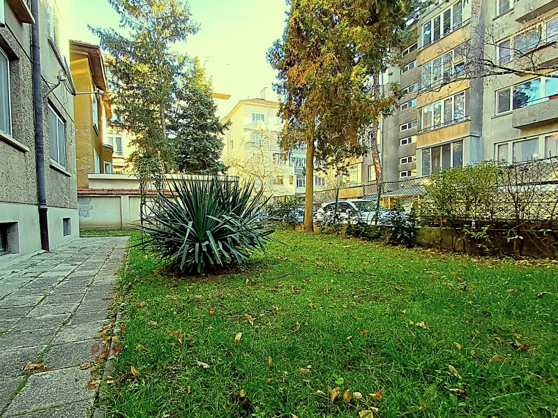 Дава под наем  2-стаен град София , Лозенец , 72 кв.м | 56038679 - изображение [16]